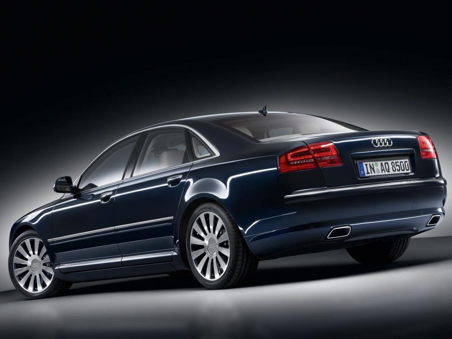  Audi A8 L W12 Quattro (D3) 2008 года  (фото 8 из 20)